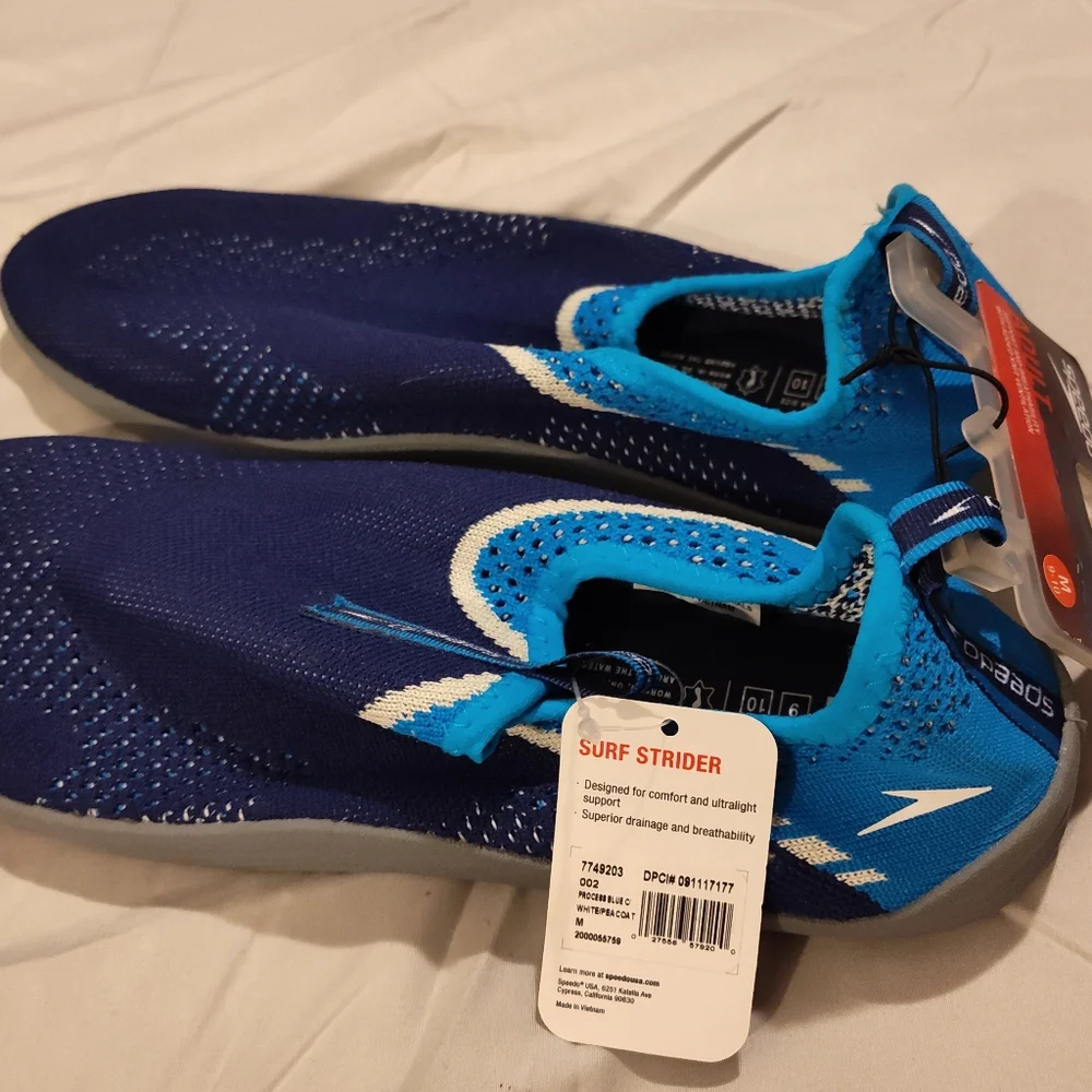NWT!! MEN'S SPEEDO WATER SHOES (Sz Medium 9-10)